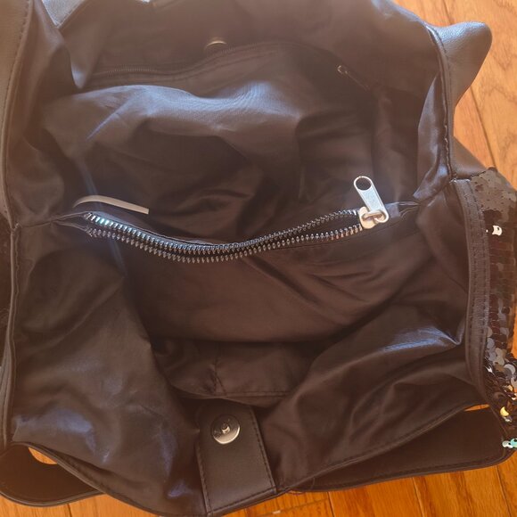 Back and silver handbag - Picture 4 of 6